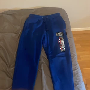 Hoodrich mjukisbyxor - Riktigt feta hoodrich byxor.  Helt oanvända. 