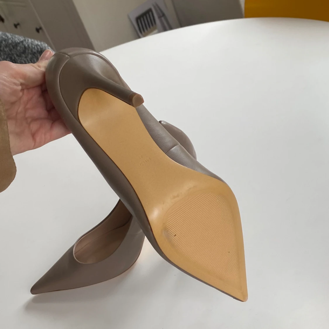 Klackar i fuskläder  - 91