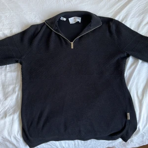 Använt halvzip  - Fin halvzip tröja 