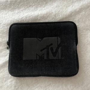 iPad fodral  - Så fint fodral som passar iPad eller liten dator 🌸