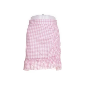 Rosa vit mönstring kjol från Gina tricot 🤍🩷 - Använt en gång🙏 inga skador🫶🏻 inga fläckar💗