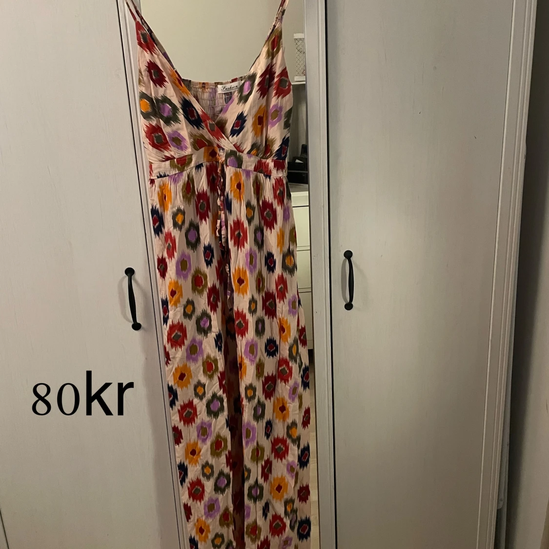 Klänningar M/L - 92