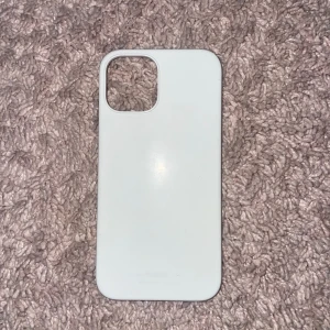 Telefonskal - Vitt skal från Holdit. Sällan andvänt, nästan nyskick