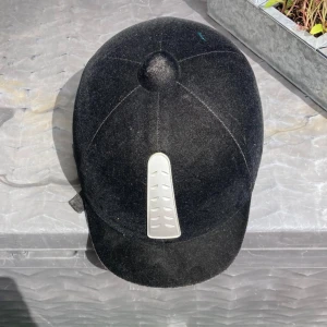 Ridhjälm  - Storlek 55