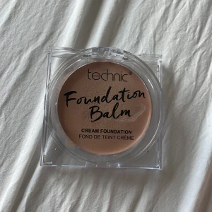 Säljer en foundation Batm  - Säljer en Foundation batm har knappt aldrig använt den 