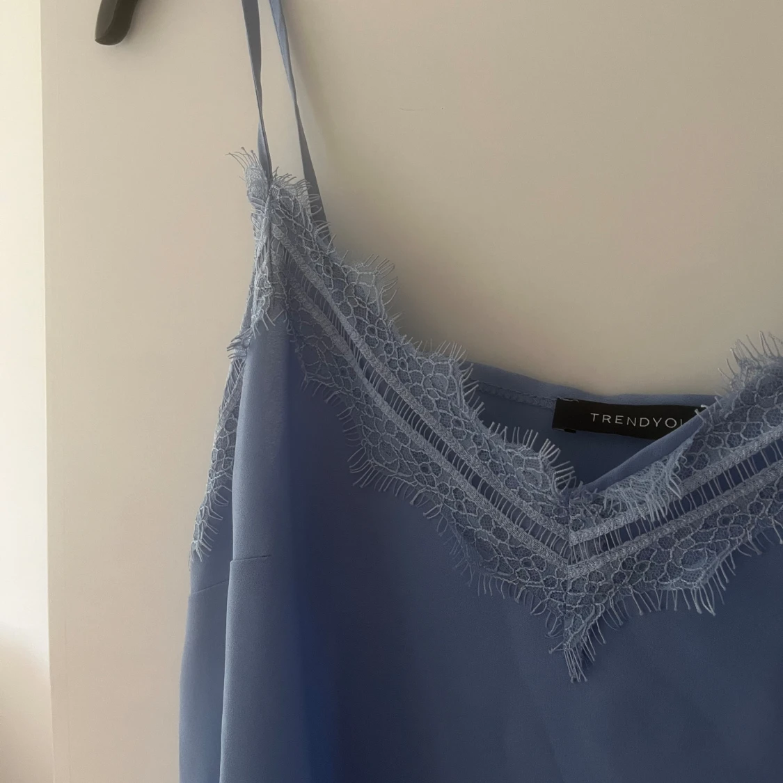 Linne med spets  - 90