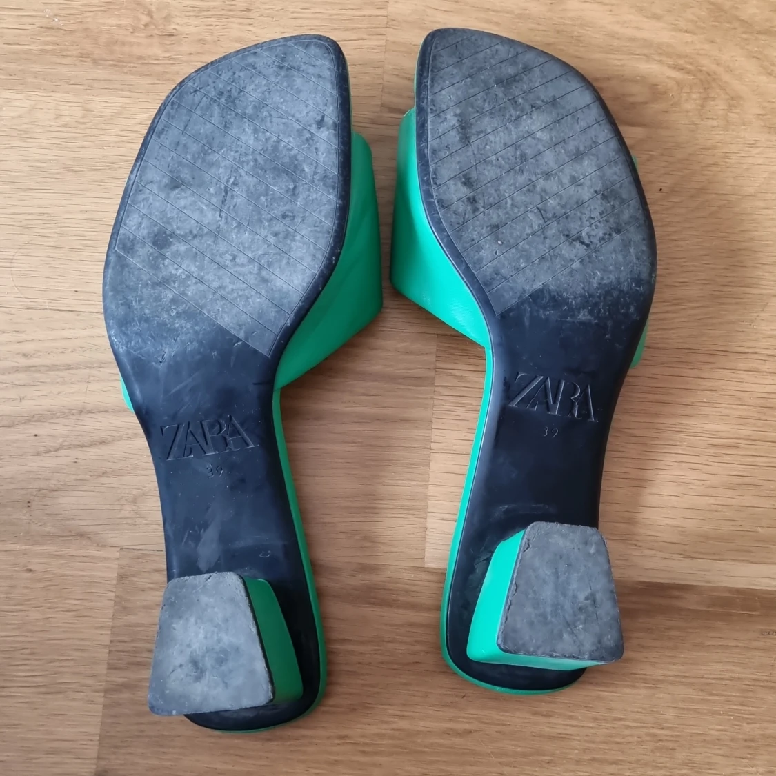 Gröna sandaler från Zara - 90