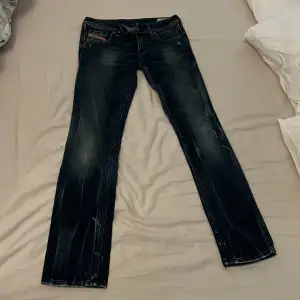 Feta Diesel jeans med en snygg tvätt  Cond 8/10