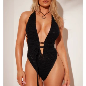 svart body/swimsuit - oanvänd 🖤  