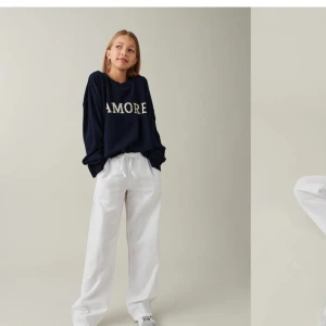 SÖKER linnebyxor från Gina young! - ⚠️TRYCK INTE PÅ KÖP JAG SÖKER!⚠️ söker linnebyxor i st 146/152 eller 134-140 från gina young, det spelar ingen roll om de är vita eller mörkblåa! Pris jag betalar beror på hur använda de är men 100-150kr!