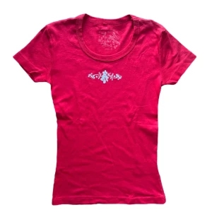 y2k coquette tshirt print - söt topp med blommigt tryck. Storlek S. Köparen står för frakt. ❤️