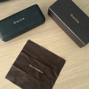 Corlin Eyewear Gelo - blå - Solglasögon från Corlin Eyewear som är använda 2 gånger. 