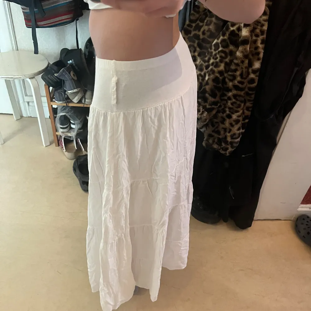 Superfin långkjol❤️🔥 Använd ett fåtal gånger Säljer pga den är lite för kort på mig som är 163cm. Hameet.