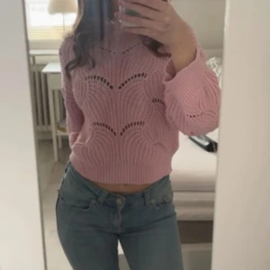Stickad rosa tröja  - Jätte gullig stickad tröja som inte kommer till någon användning! 💗