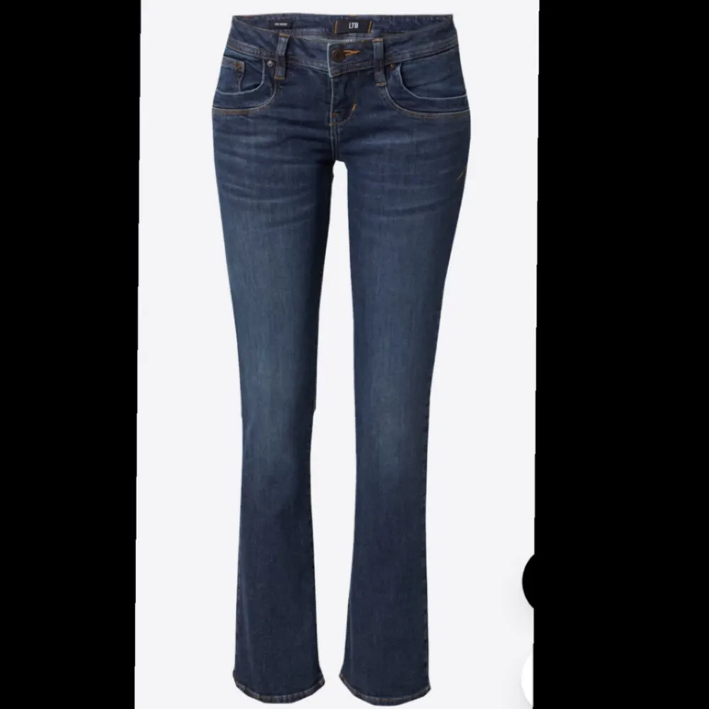  Ltb jeans som är slutsålda, i storlek 27/30, super fina bara använda en gång därav säljer jag💘skriv privat för fler bilder. Jeans & Byxor.