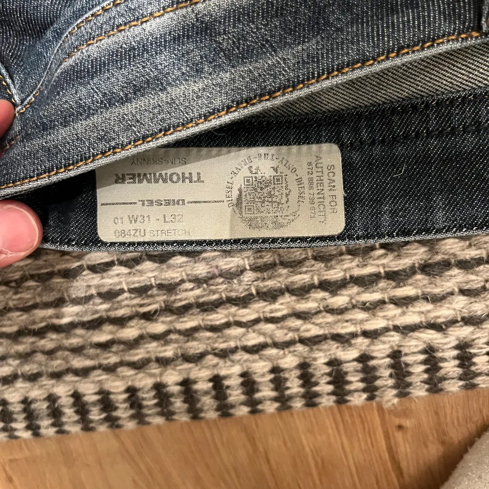Säljer mina diesel jeans i storlek w31 l32.Den har inga defekter, den är sparsamt använda. Skriv ifall ni har några frågor så är det bara att dma. Först till kvarn😊. Jeans & Byxor.
