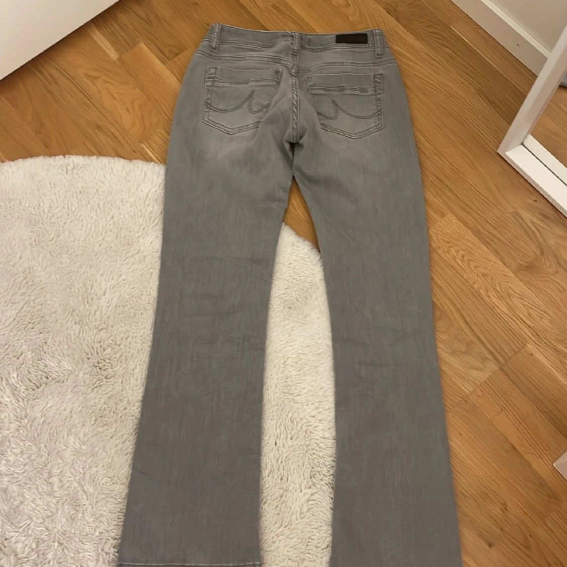 Gråa ltb jeans - 91
