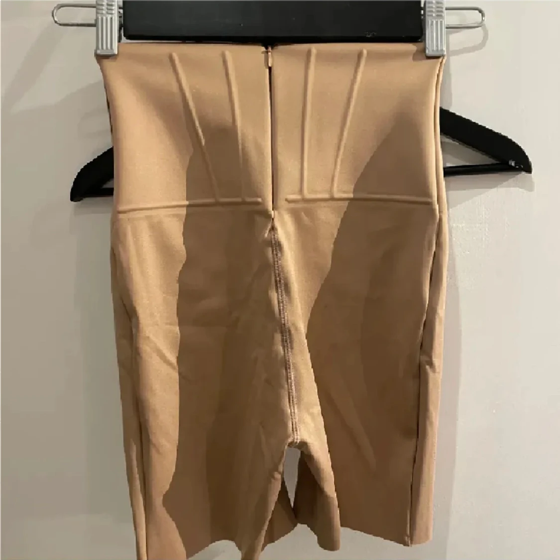 SKIMS SHAPEWEAR  - 90