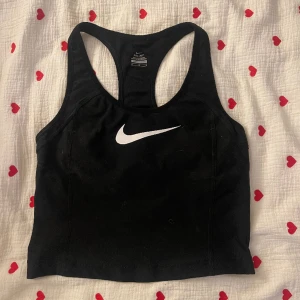 Träningslinne - Träningslinne från Nike. Inte använt så mycket. Frakt tillkommer!