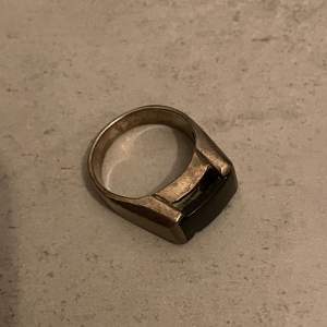 vintage ring i size 11-12