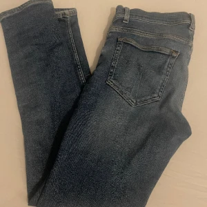 Tiger of Sweden Jeans - Säljer dessa slim tiger of sweden jeansen. Säljer vid snabb affär på 200 kr!