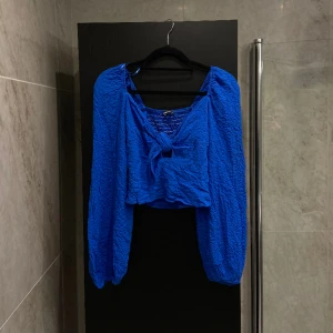 Blå top - Aldrig använd
