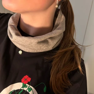 Fin grå buff🪽 - Mysig buff i grå som passar till allt🥰