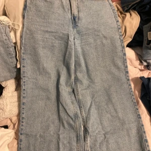 Baggy Jeans Zara - Bra skick!!