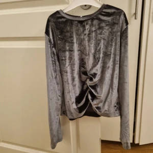 Tröja för barn 10 år - Jatte fint skick.