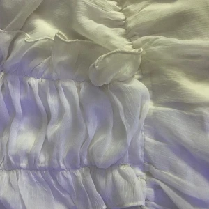 Tröjan❣️ - Säljer denna ochså!säljer den för att den är lite för liten för mig!❣️hoppas ngn vill köpaa