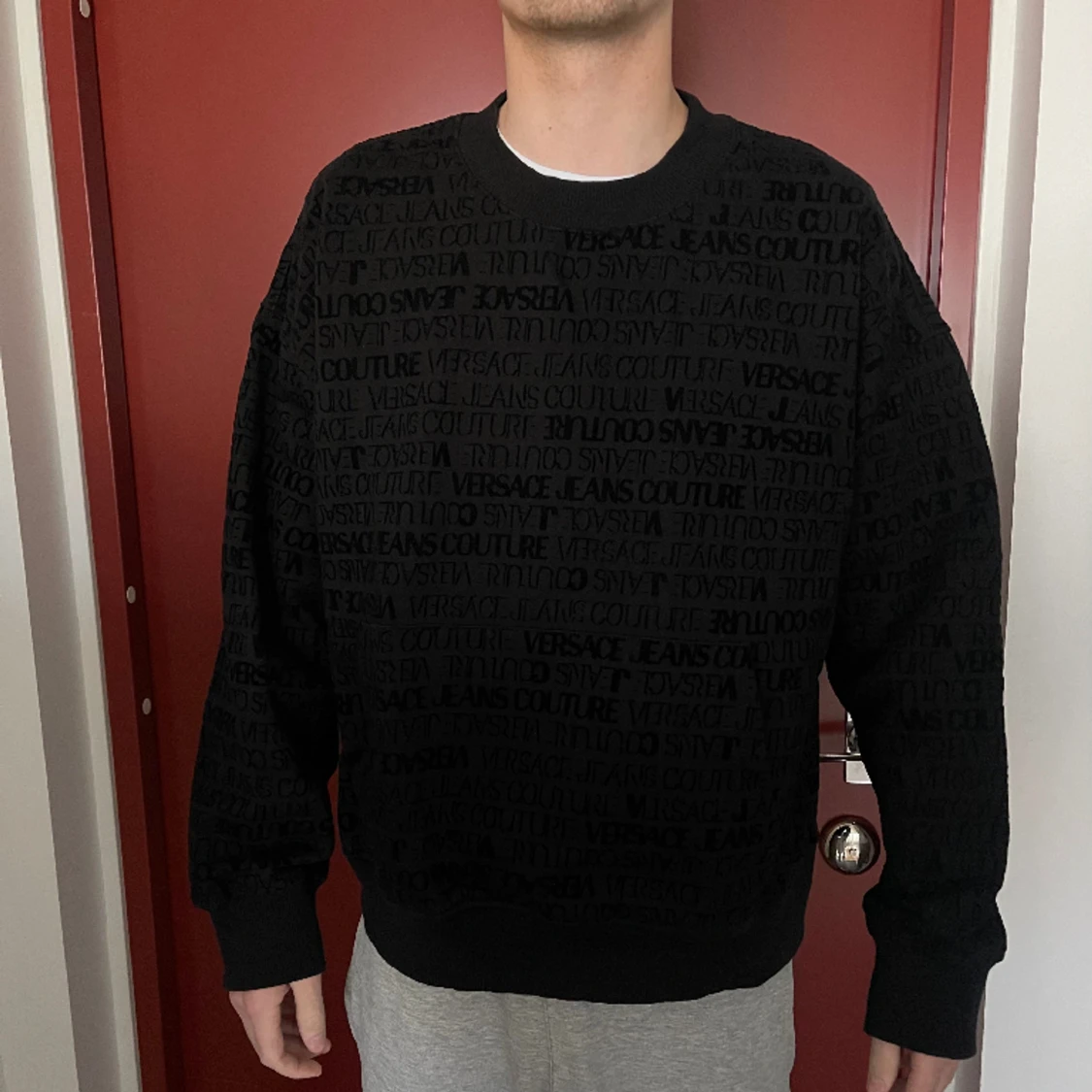 Versace Jeans Couture PRINT LOGO FLOCK - Sweatshirt - black