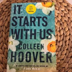 It starts with us - Bra skick. 