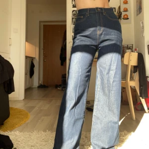 Baggy jeans - skitsnygga brallor! men har för många. de är helt nya