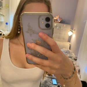 Magtröja - Snygg basic magtröja från New yorker❤️ Använd men i nyskick, säljer då den blivit för liten 