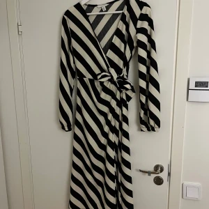 Klänning  - Nyskick