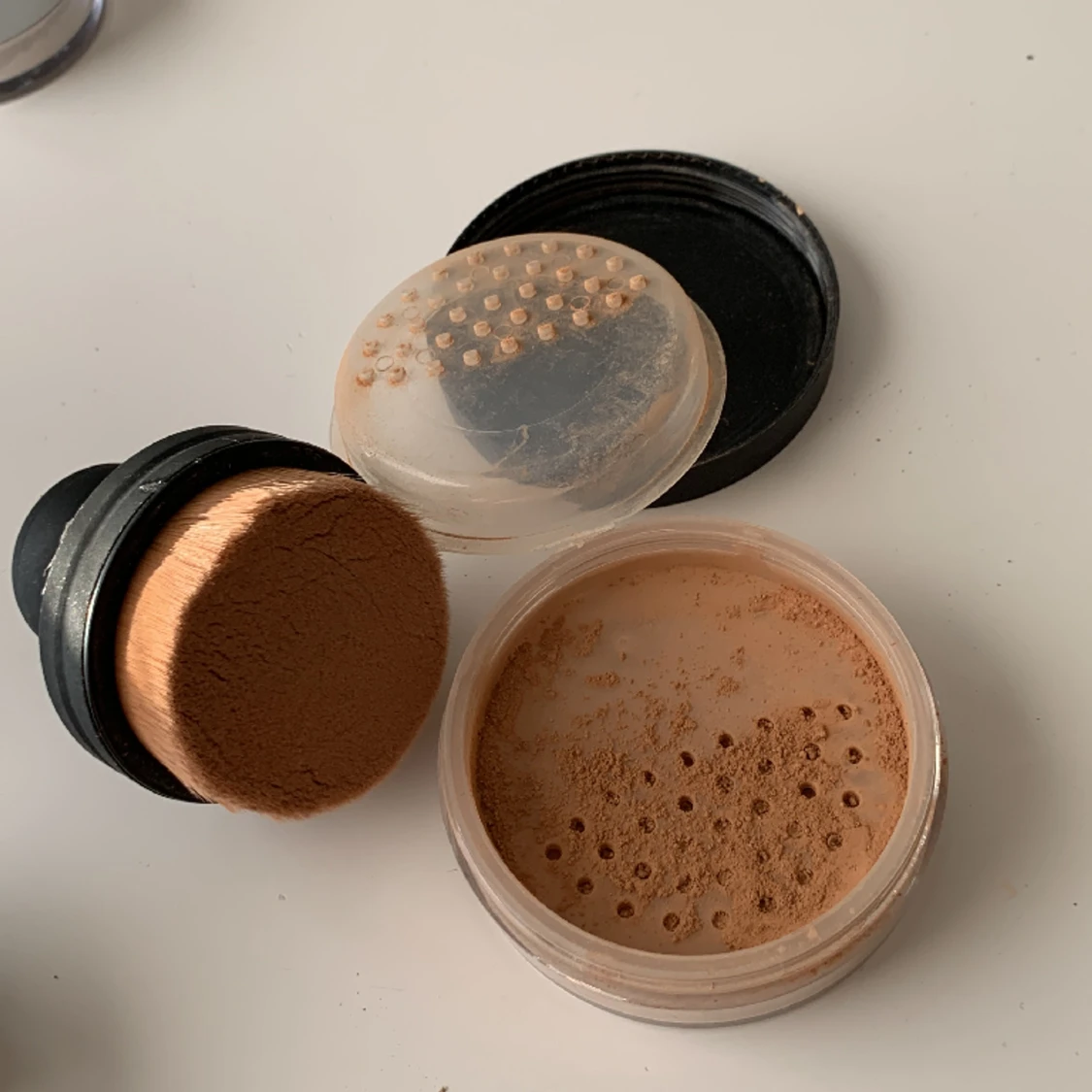 Mineral powder foundation