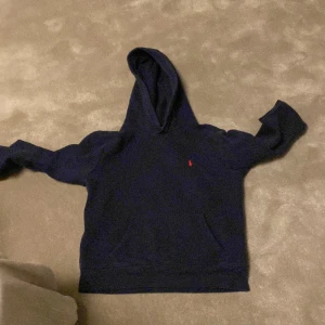 Hoodie  - Ganska bra skick!