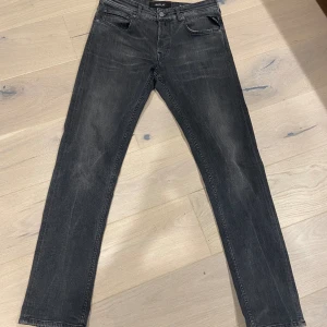 Replay jeans - Replay jeans ”grover”. Stl 31, pris kan diskuteras vid snabb affär.