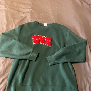 Russel Sweatshirt - Grön Sweatshirt från Russel