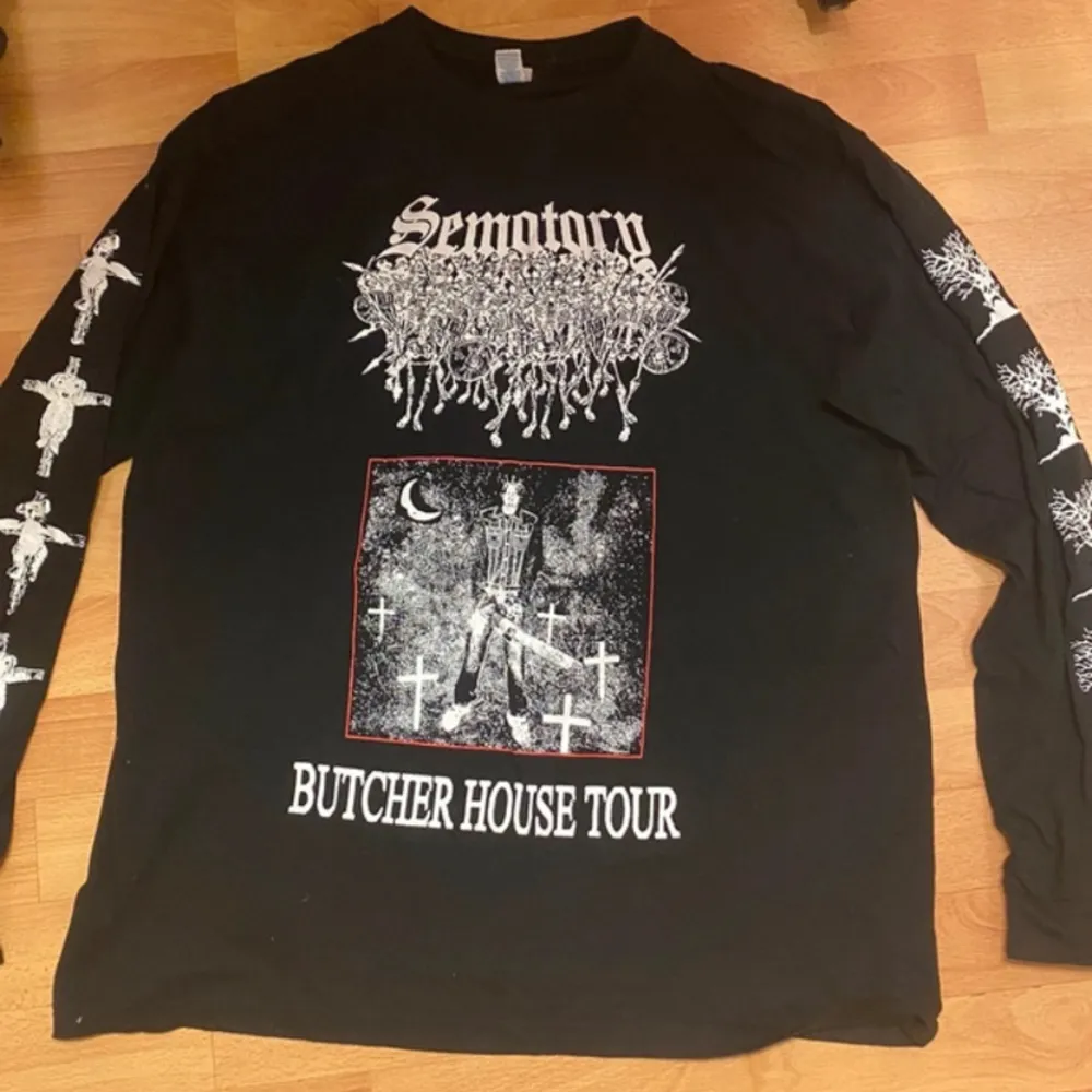 Sematary butcher house tour longsleeve, fet grail för sematary fansen, Storlek XL, kom med prisförslag.. T-shirts.