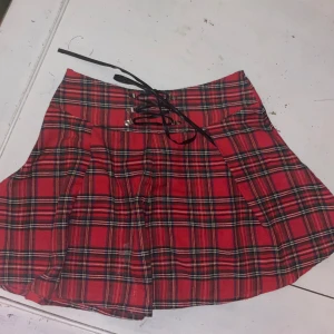 Rutig Kjol  - Använder ej denna längre! 