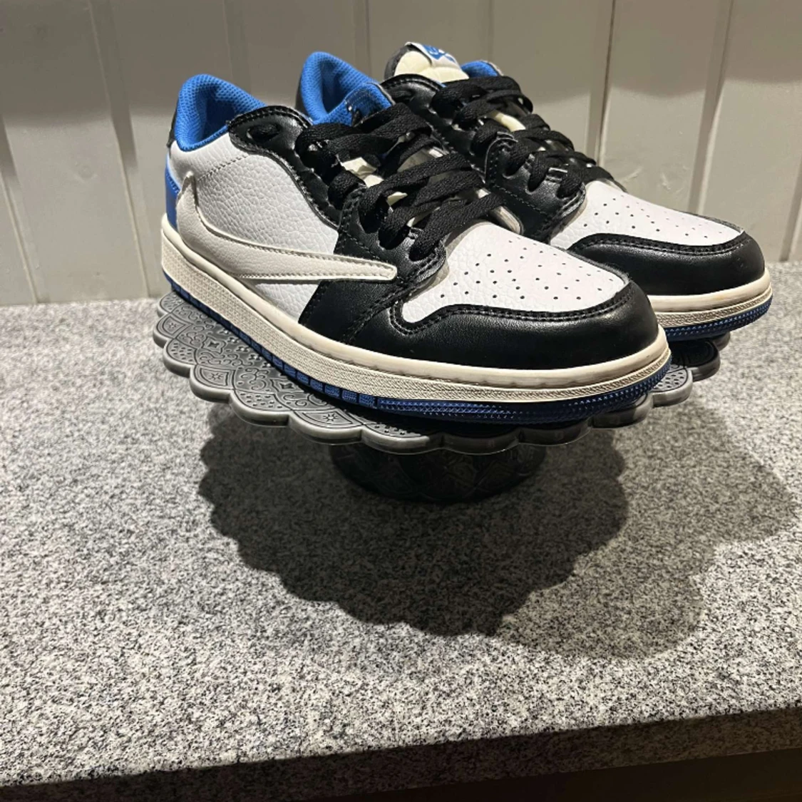 JORDAN 1 OG TRAVIS SCOTT "FRAGMENT" LOW