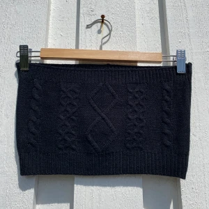 Off Shoulder Topp - Stickad material 
