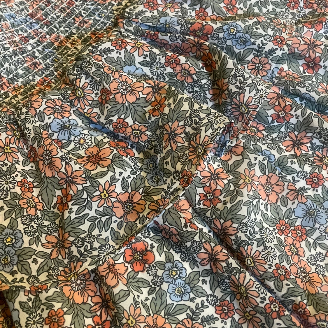 Blommig volangkjol  - 90