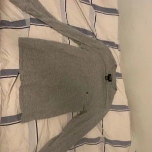 Polo hoodie - Polo hoodie inga fläckar toppen skick! Ny pris 1500