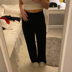 Kostymbyxor - Lite trög i dragkedjan men annars jättefina