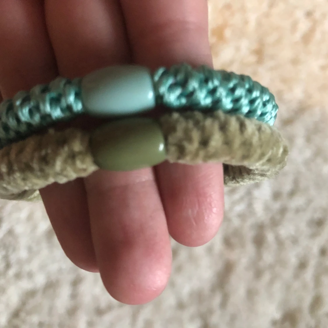 Två hårsnoddar - 90