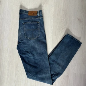 Tiger Of Sweden Jeans  - Slim fit stil Sharp. W32 L34 nya använda fåtal gånger och Inge slitage och defekter. Bra passform till du som gillar slim fit. Skriv i dm!💪🏻