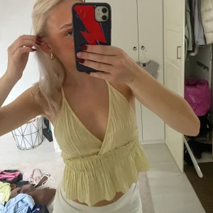 Gul topp - Endast använd få gånger!