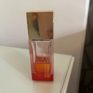 Michael Kors parfym  - Somrig 